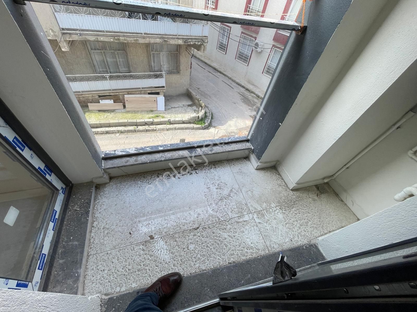 Refet Bele Mah’de 3+1 0 Oturuma Hazır Cadde Yakını Asansörlü Satılık Daire - Görsel 4