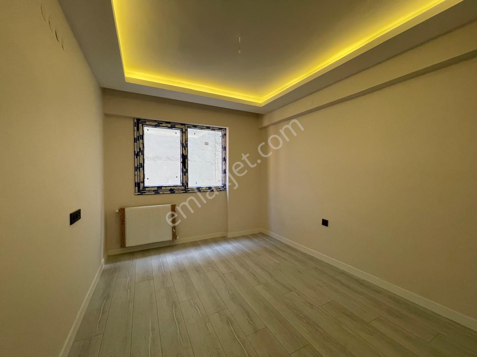 Refet Bele Mah’de 3+1 0 Oturuma Hazır Cadde Yakını Asansörlü Satılık Daire - Görsel 15