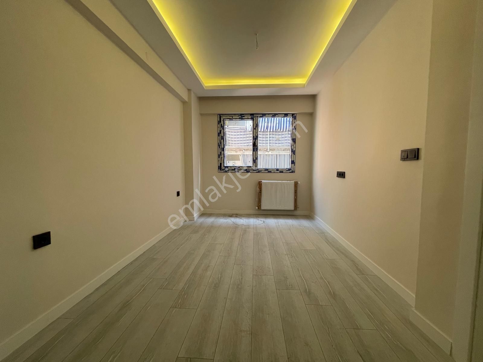 Refet Bele Mah’de 3+1 0 Oturuma Hazır Cadde Yakını Asansörlü Satılık Daire - Görsel 19