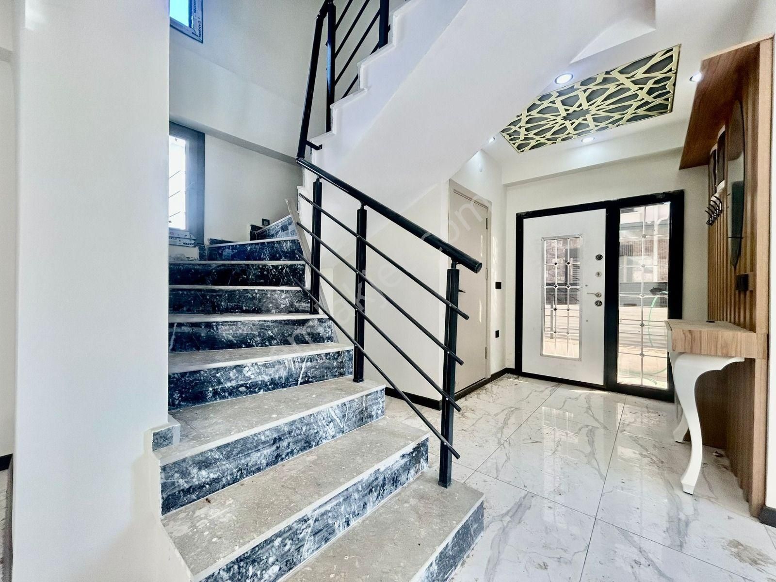 Yüksel'den Kadıköy'de Satılık Ultra Lux 3+1 Havuzlu D.gazlı Müstakil - Görsel 32