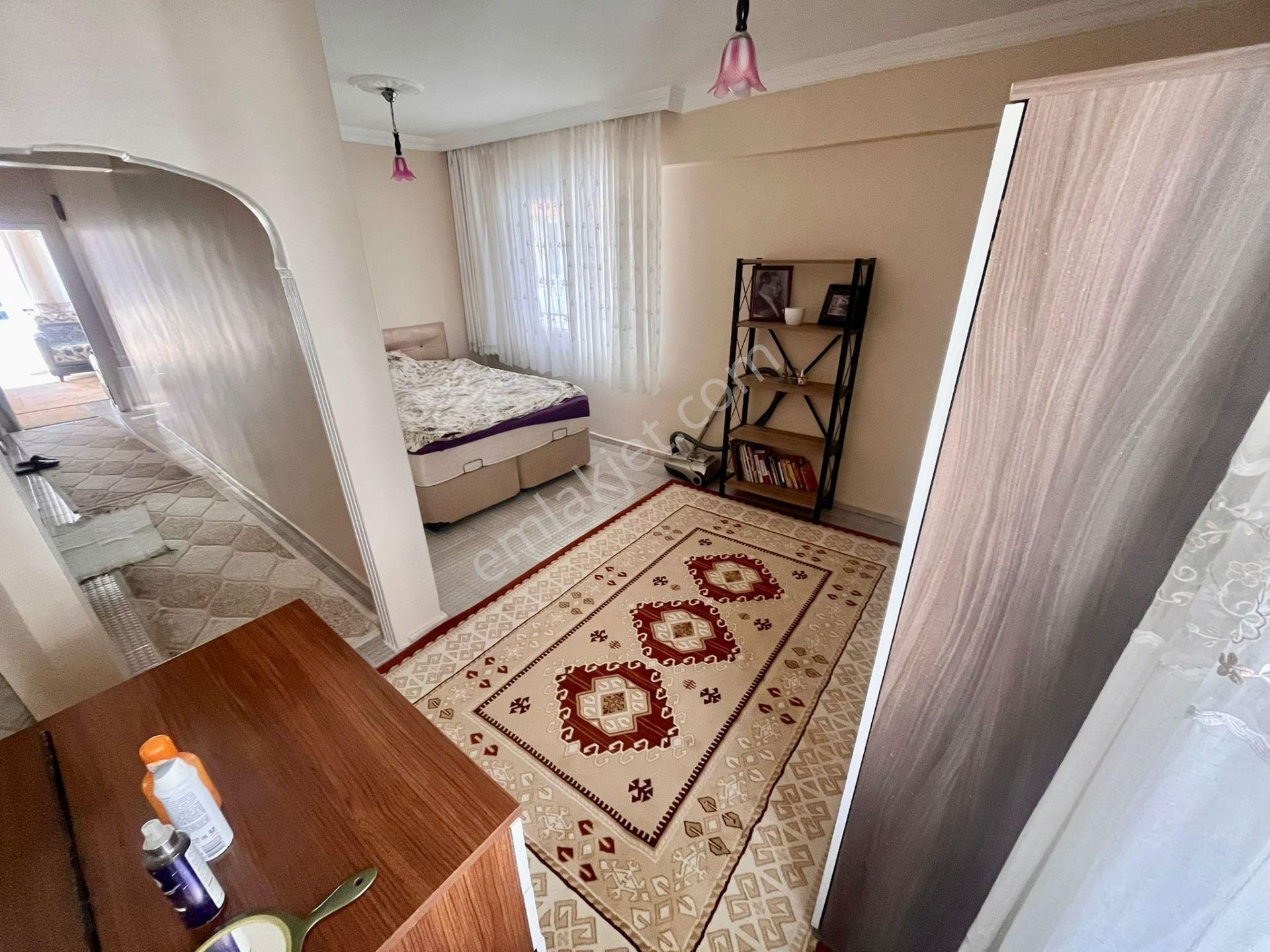 Yükselden Akçayda Ön Cephe Ayrı Mutfak Üç Balkonlu Geniş 2+1 - Görsel 25