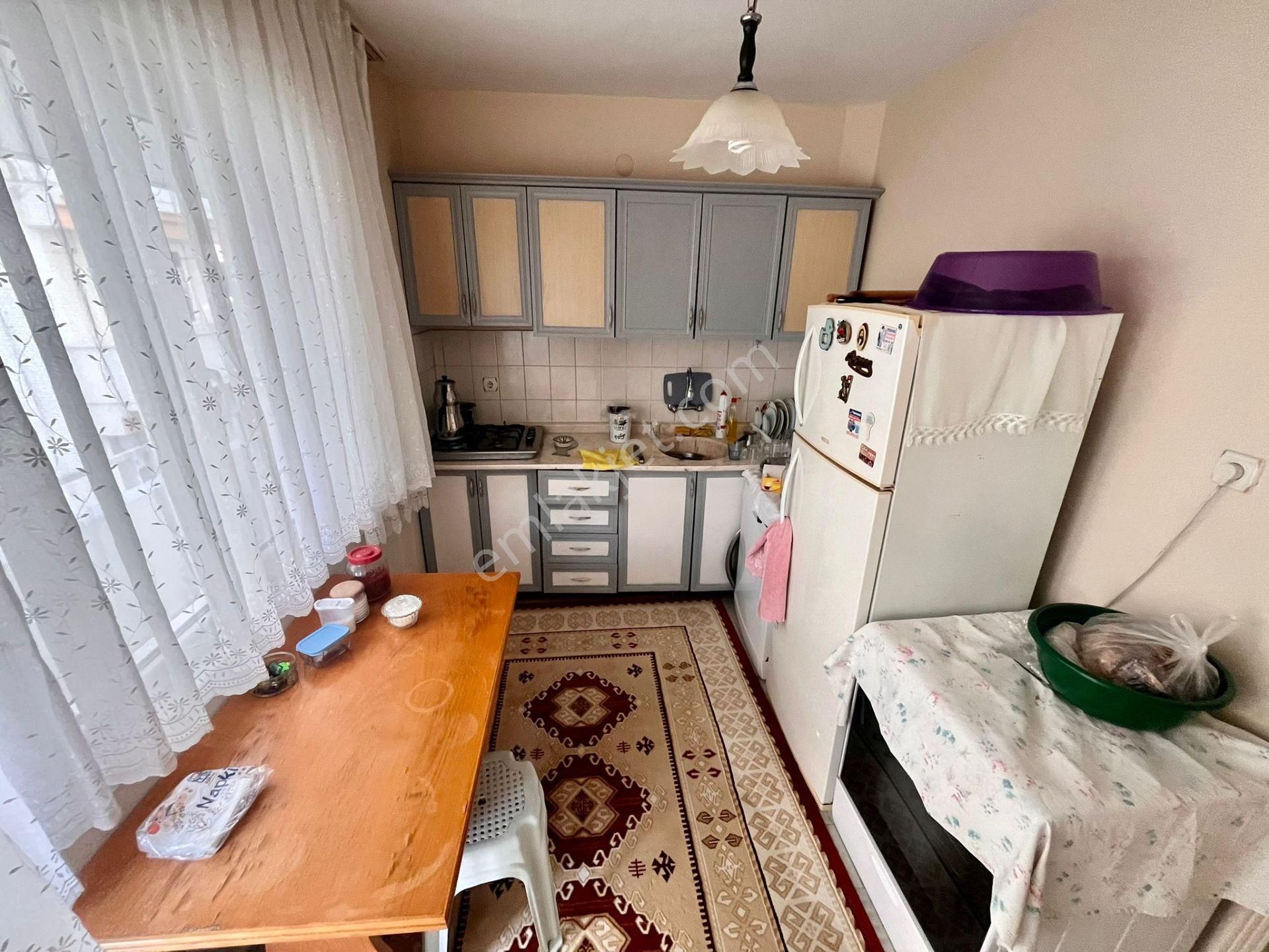 Yükselden Akçayda Ön Cephe Ayrı Mutfak Üç Balkonlu Geniş 2+1 - Görsel 10