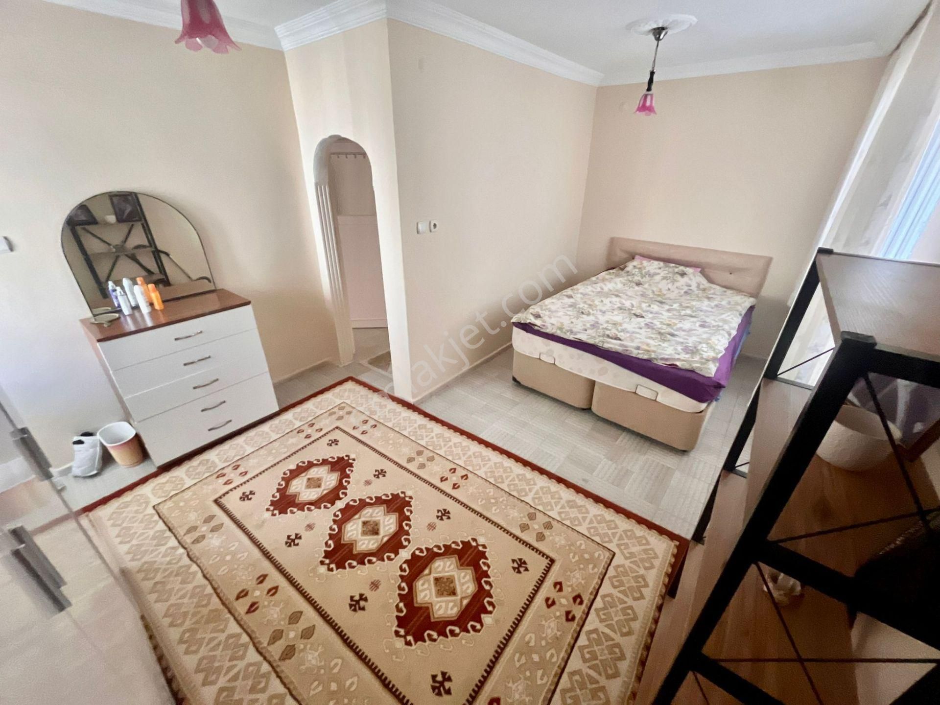 Yükselden Akçayda Ön Cephe Ayrı Mutfak Üç Balkonlu Geniş 2+1 - Görsel 22