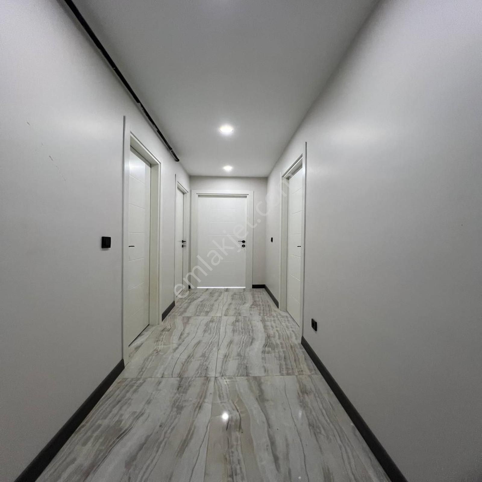 [güzel City]butik Site Konforu-kapalı Otoparklı-çift Balkonlu Ev - Görsel 16