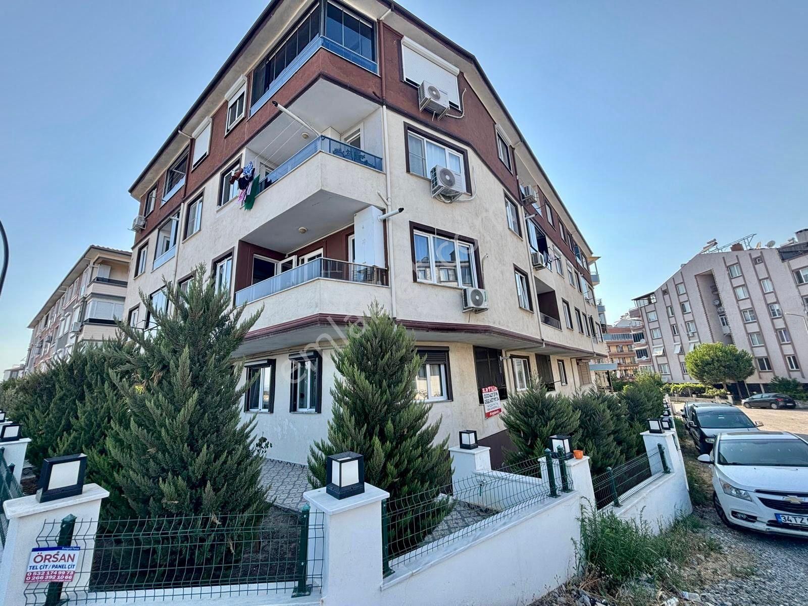 Yükselden Altınkumda Satılık Ayrı Mutfak Ön Cephe Cam Balkonlu 2+1 Daire - Görsel 4