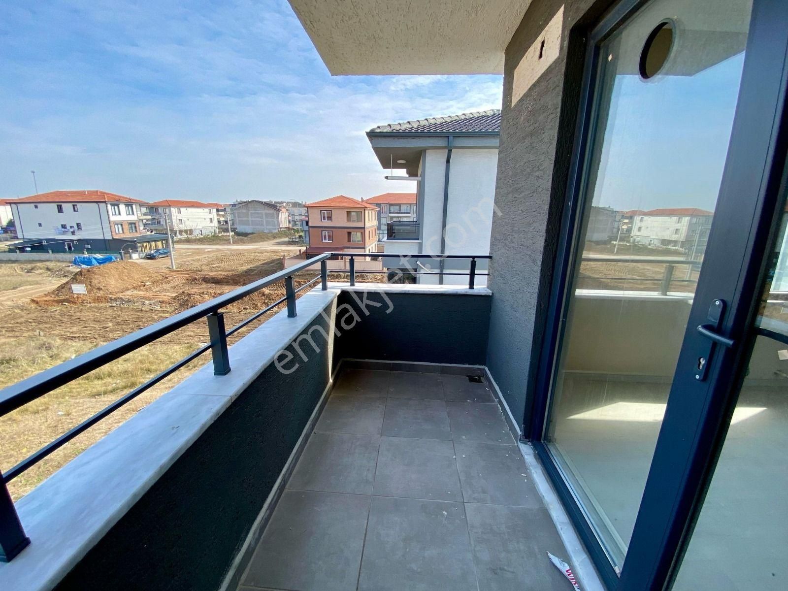 Karasu'da Sıfır 2+1 Havuzlu Sitede Kira Getirili Satılık Daire - Görsel 25