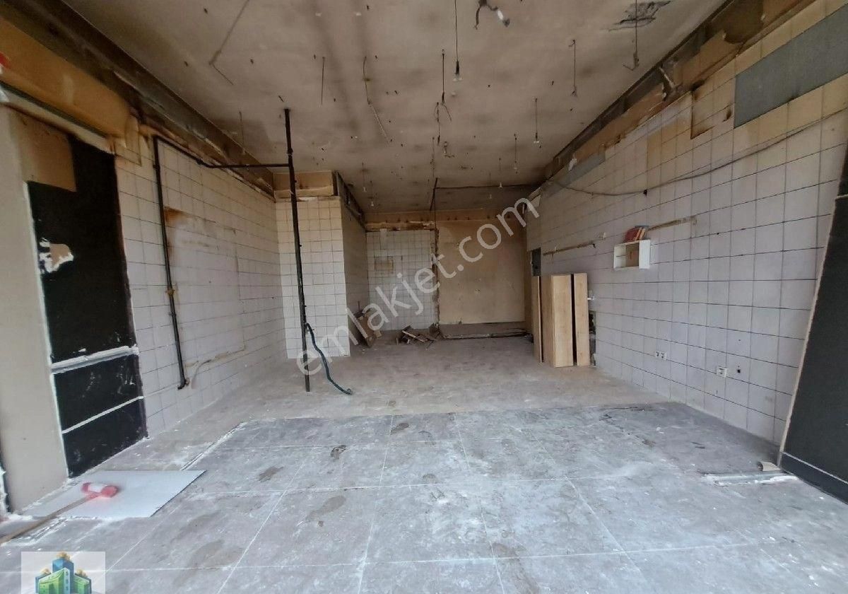 Etiler'de Prestijli Konumda, Her İşe Uygun Kiralık Dükkan - Görsel 2