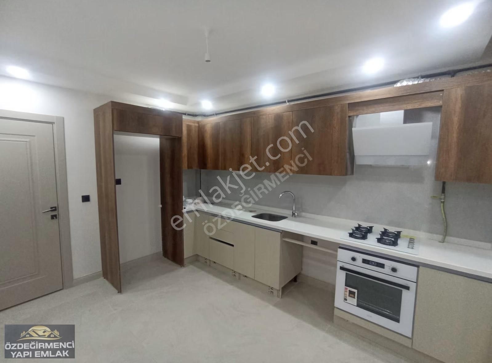 Özdeğirmenci Yapı Emlaktan Kiralık Sıfır 2+1 - Görsel 2