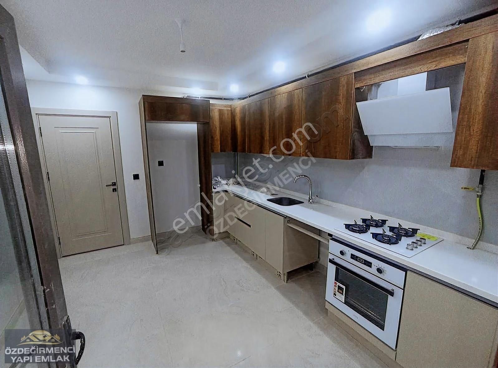 Özdeğirmenci Yapı Emlaktan Kiralık Sıfır 2+1 - Görsel 21