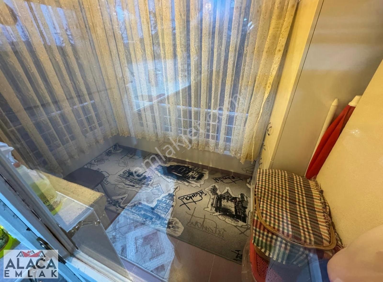 Başak Mahallesi'nde Kültür Merkezi Yanı Asansörlü 3kat 3+1 Daire - Görsel 4