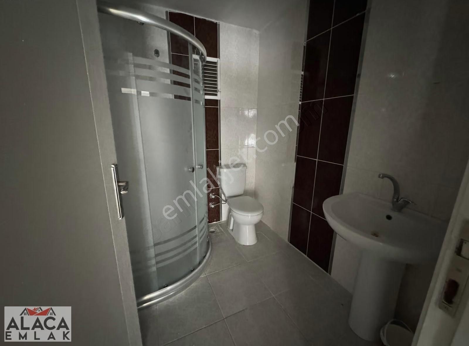 Karapürçek Mahallesi'nde Ebevyn Banyolu Kilerli 3+1 Giriş Daire - Görsel 16