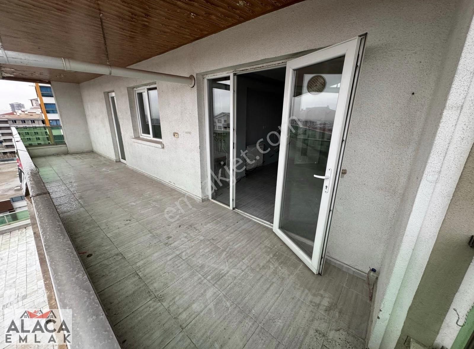 Başpınar Mahallesi'nde Cadde Üzeri Ön Cephe 3+1 Daire - Görsel 2