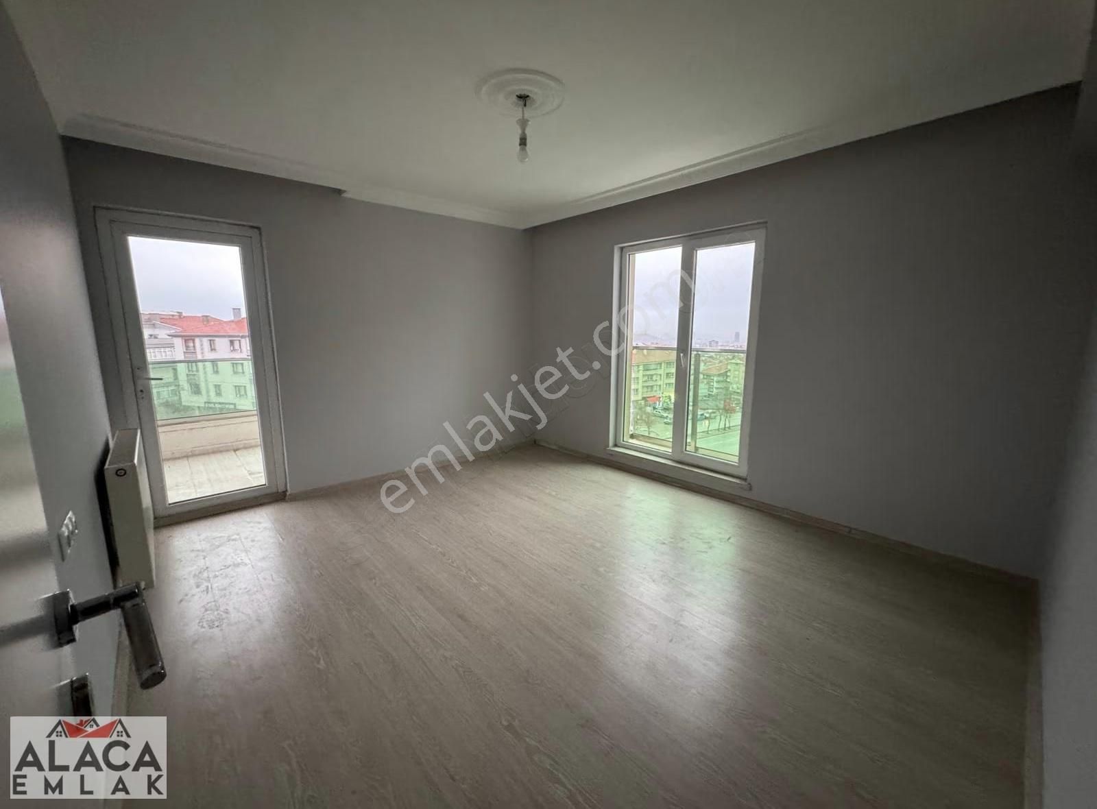 Başpınar Mahallesi'nde Cadde Üzeri Ön Cephe 3+1 Daire - Görsel 18