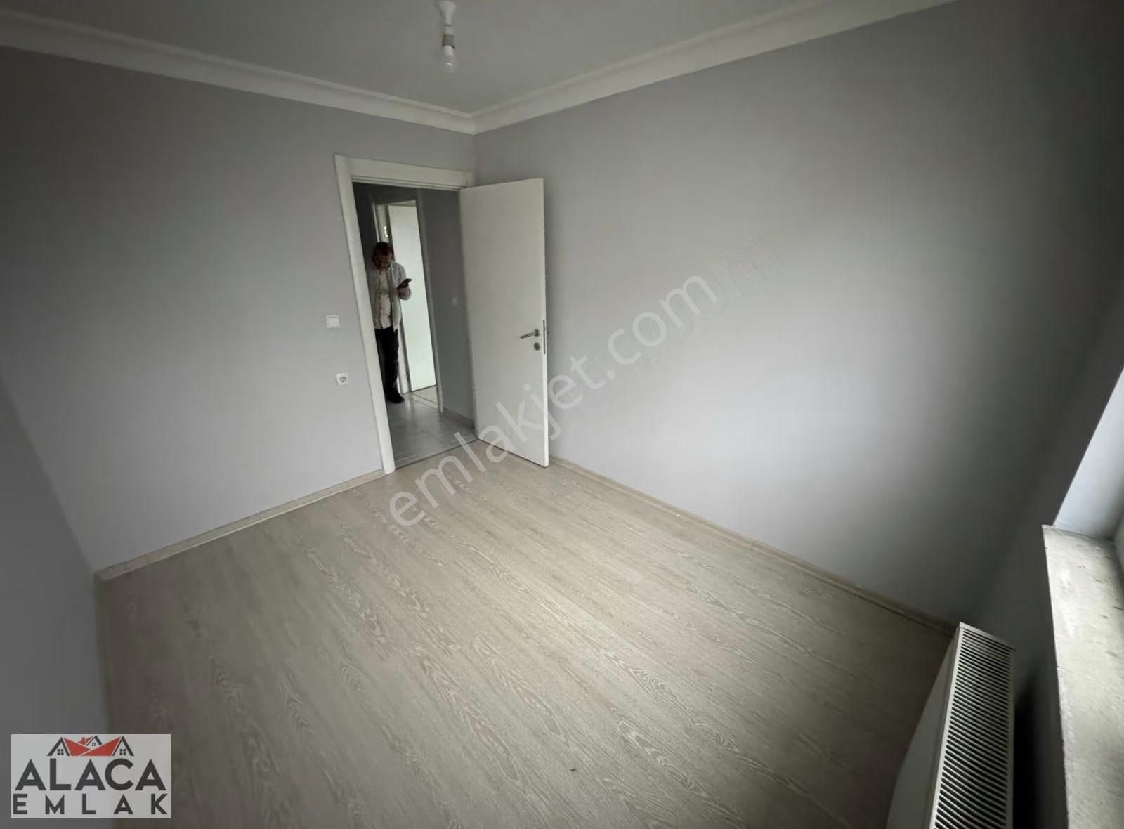 Başpınar Mahallesi'nde Cadde Üzeri Ön Cephe 3+1 Daire - Görsel 14