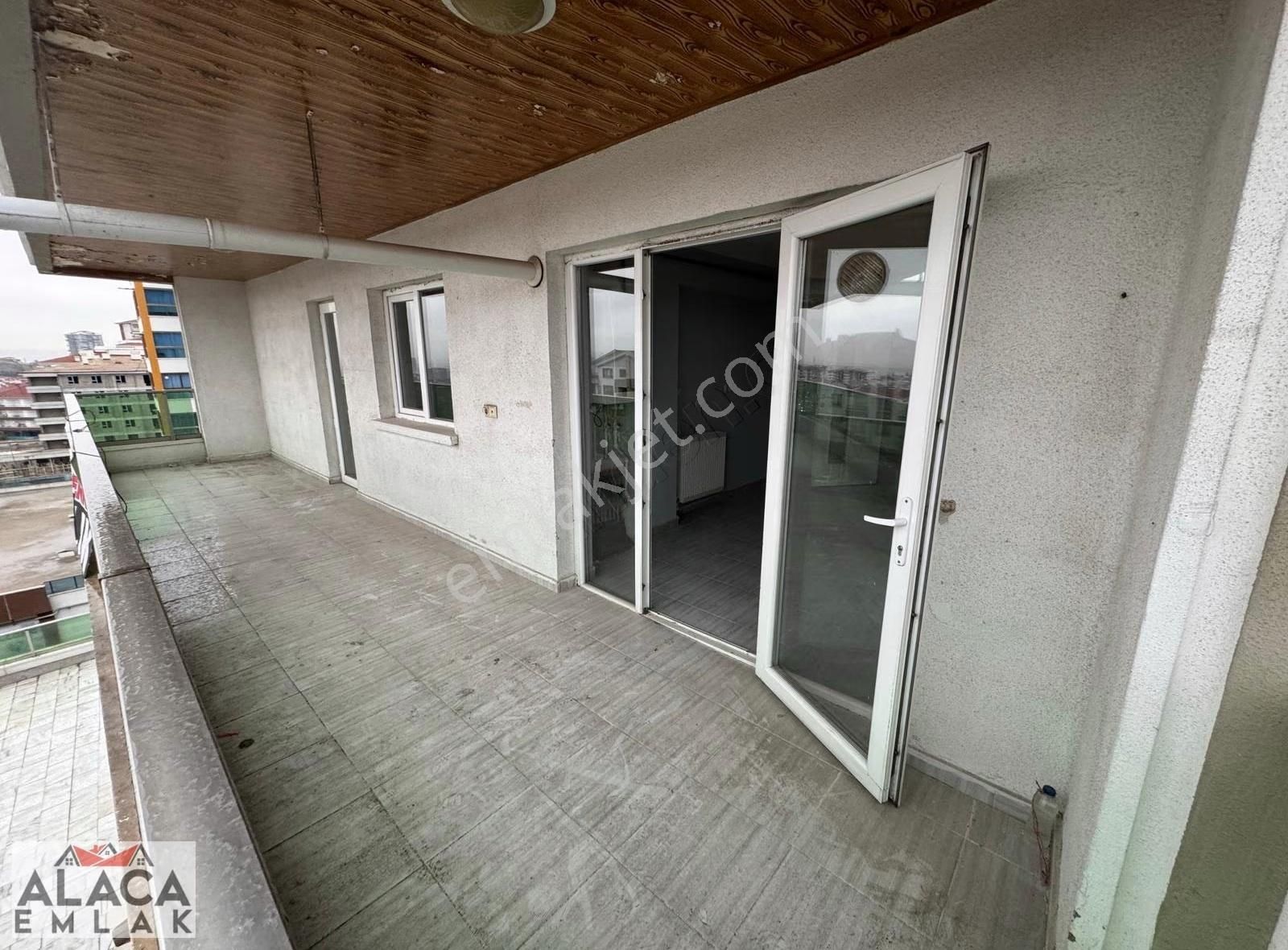 Başpınar Mahallesi'nde Cadde Üzeri Ön Cephe 3+1 Daire - Görsel 11