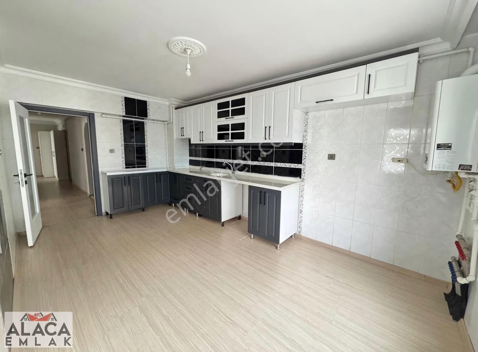 Karapürçek Mahallesi'nde Ön Cephe Masrafsız 2. Kat 3+1 Daire - Görsel 10