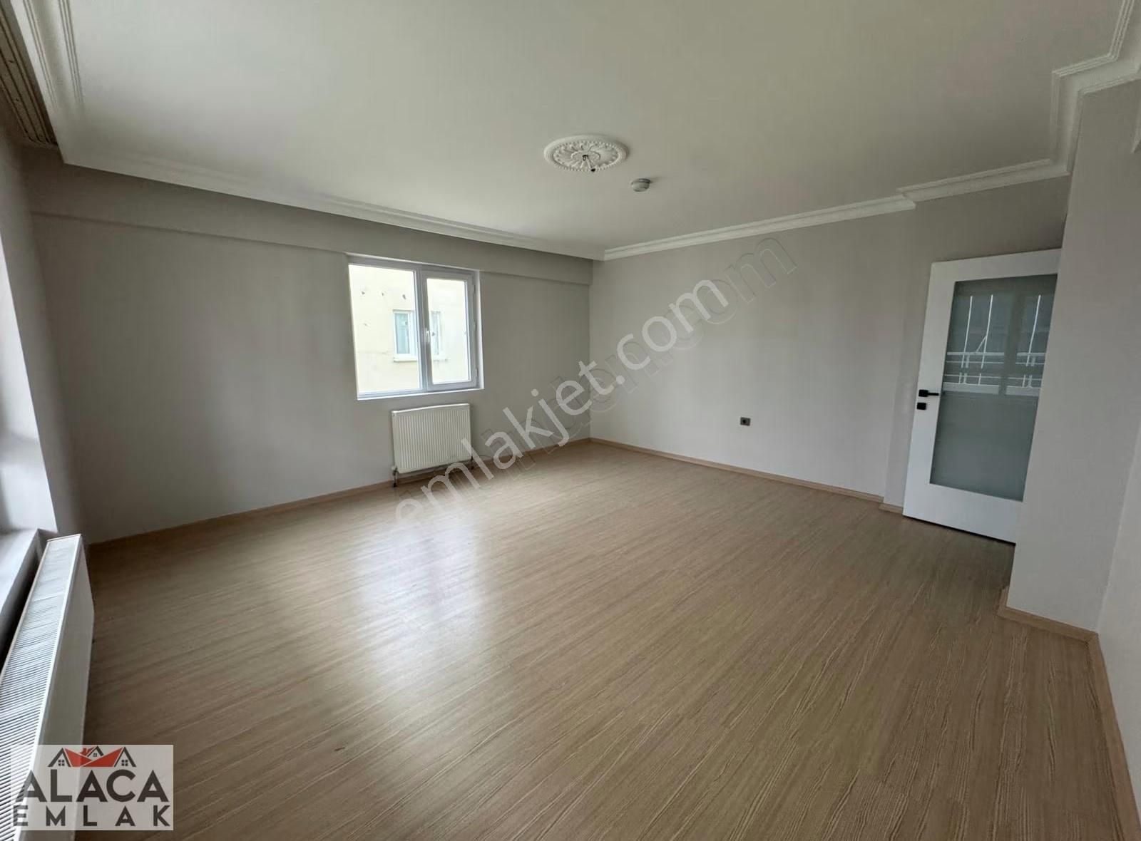 Karapürçek Mahallesi'nde Ön Cephe Masrafsız 2. Kat 3+1 Daire - Görsel 4