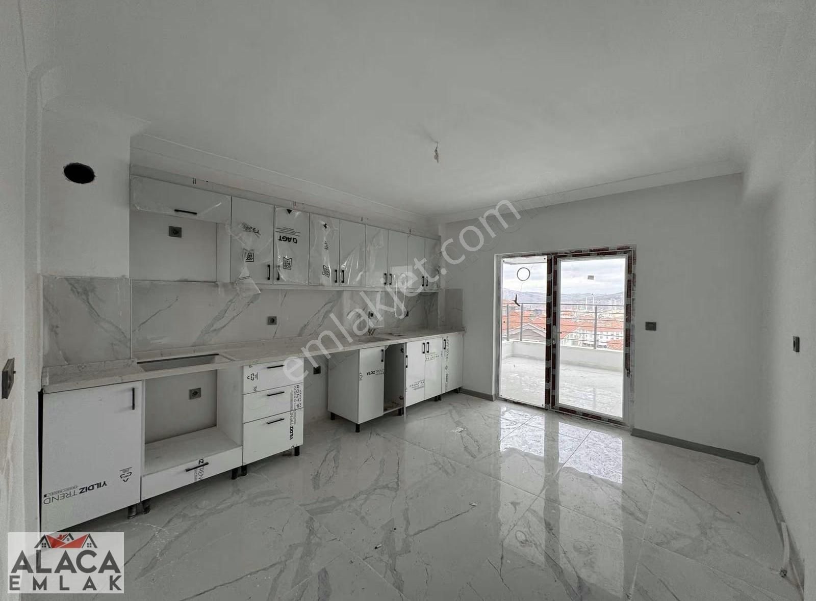 Başak Mahallesi'nde Ebeveyn Banyolu 3+1 Sıfır Fırsat Daire - Görsel 18