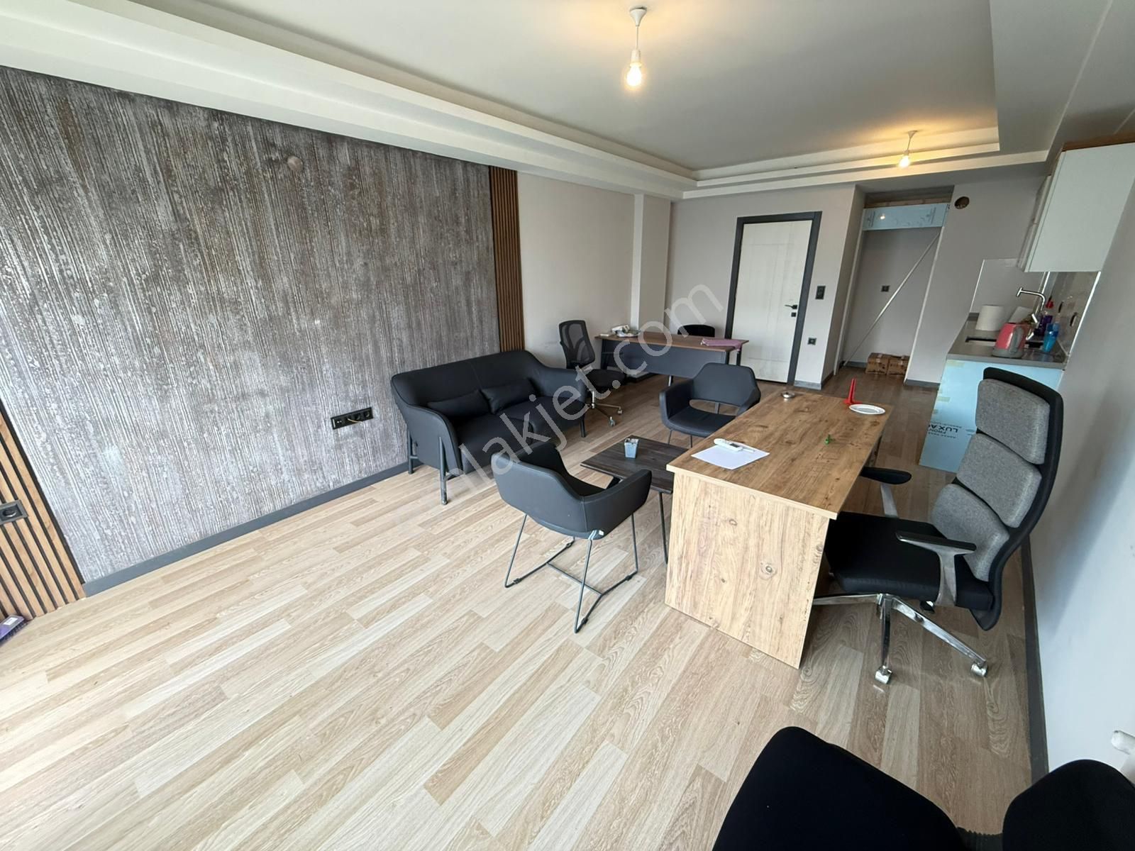 Davutlar Merkez’de Köşe Konum ‎| Özel Bahçeli 2+1 Fırsat Daire - Görsel 2