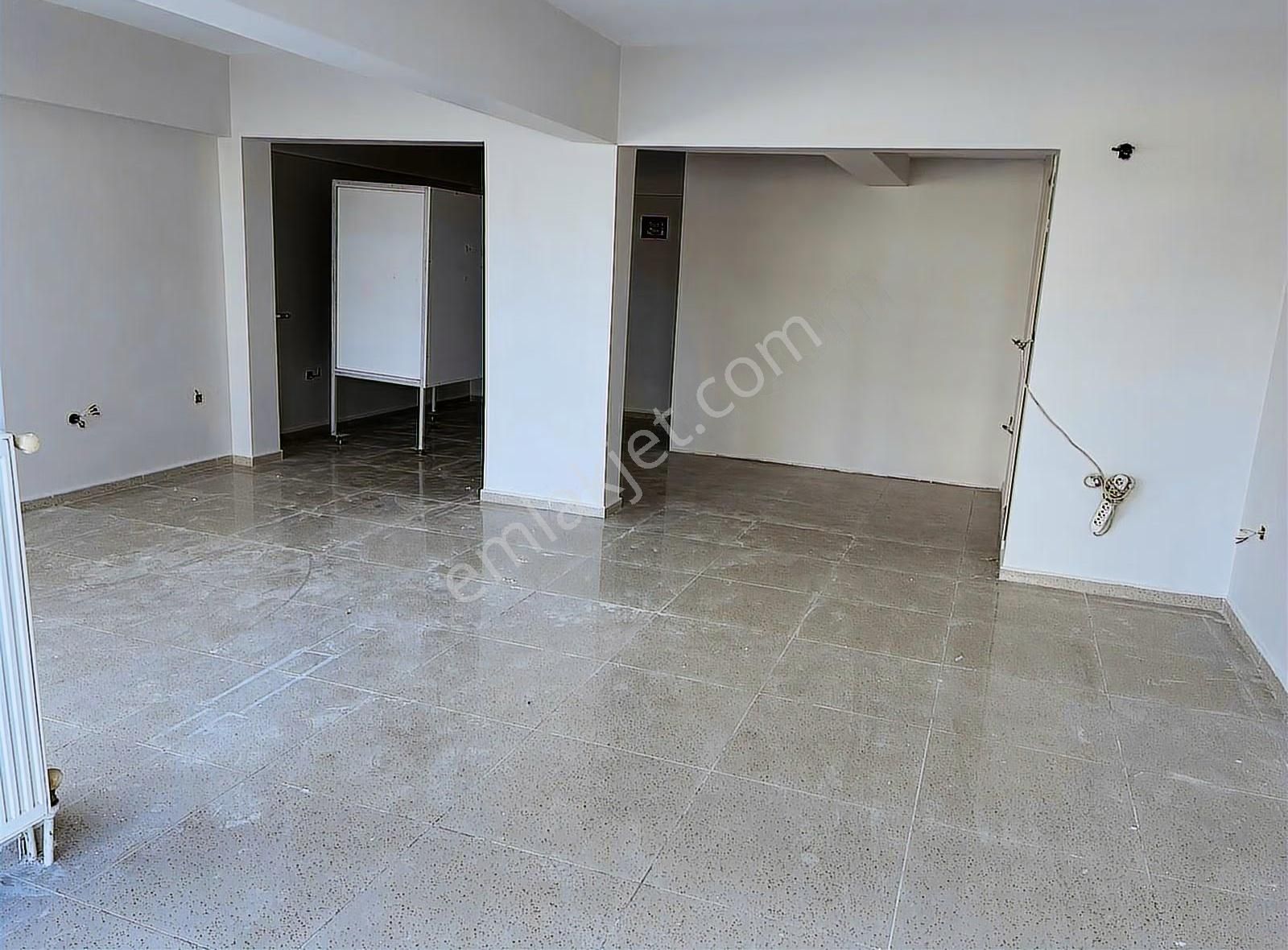 Abdi İpekçi Caddesi'nde Kiralık 160m² Klima'lı İş Yeri - Görsel 12