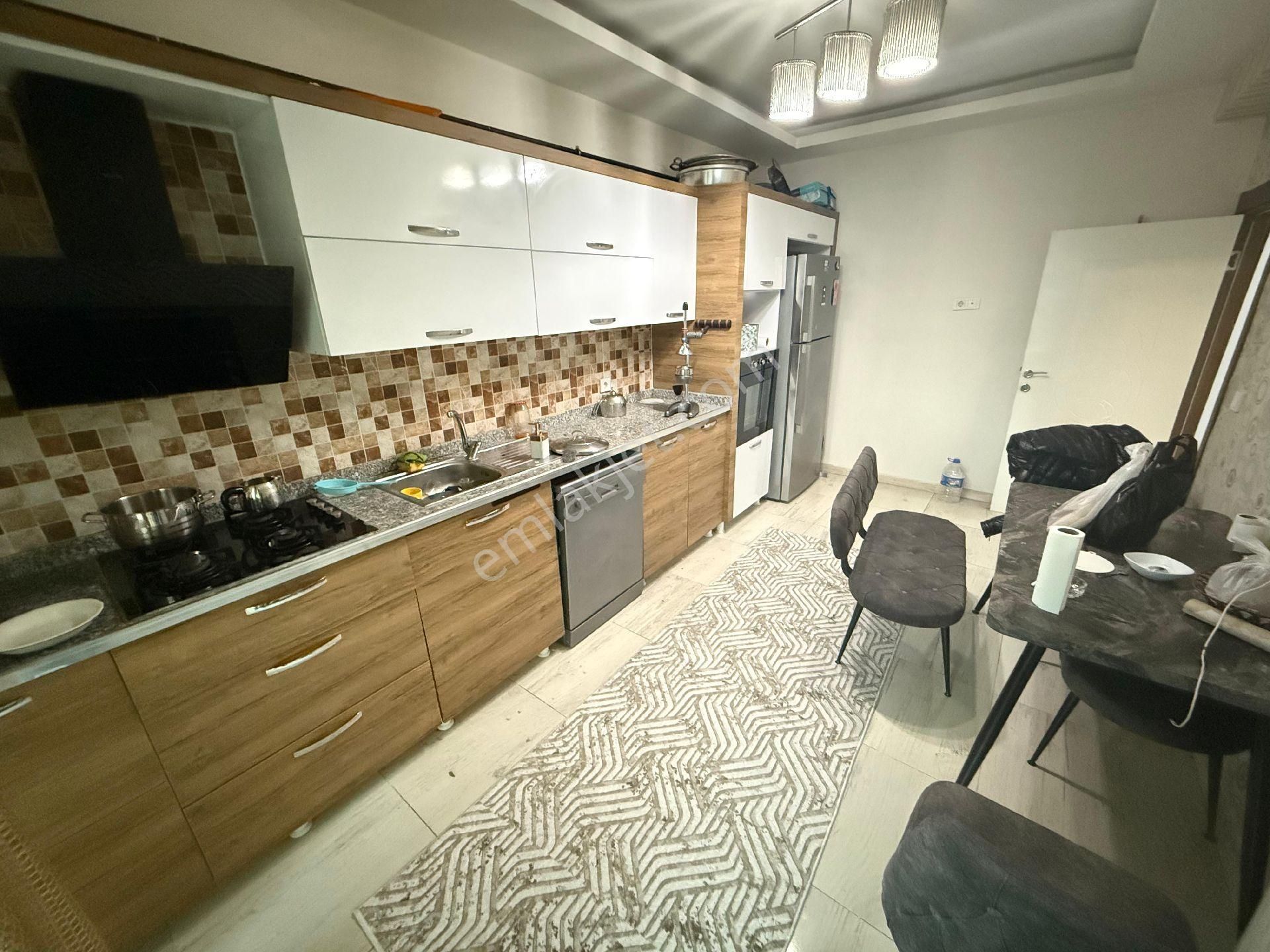 Bağcılar Havaalanı Kavşağında 3+1 Fırsat Satılık Daire