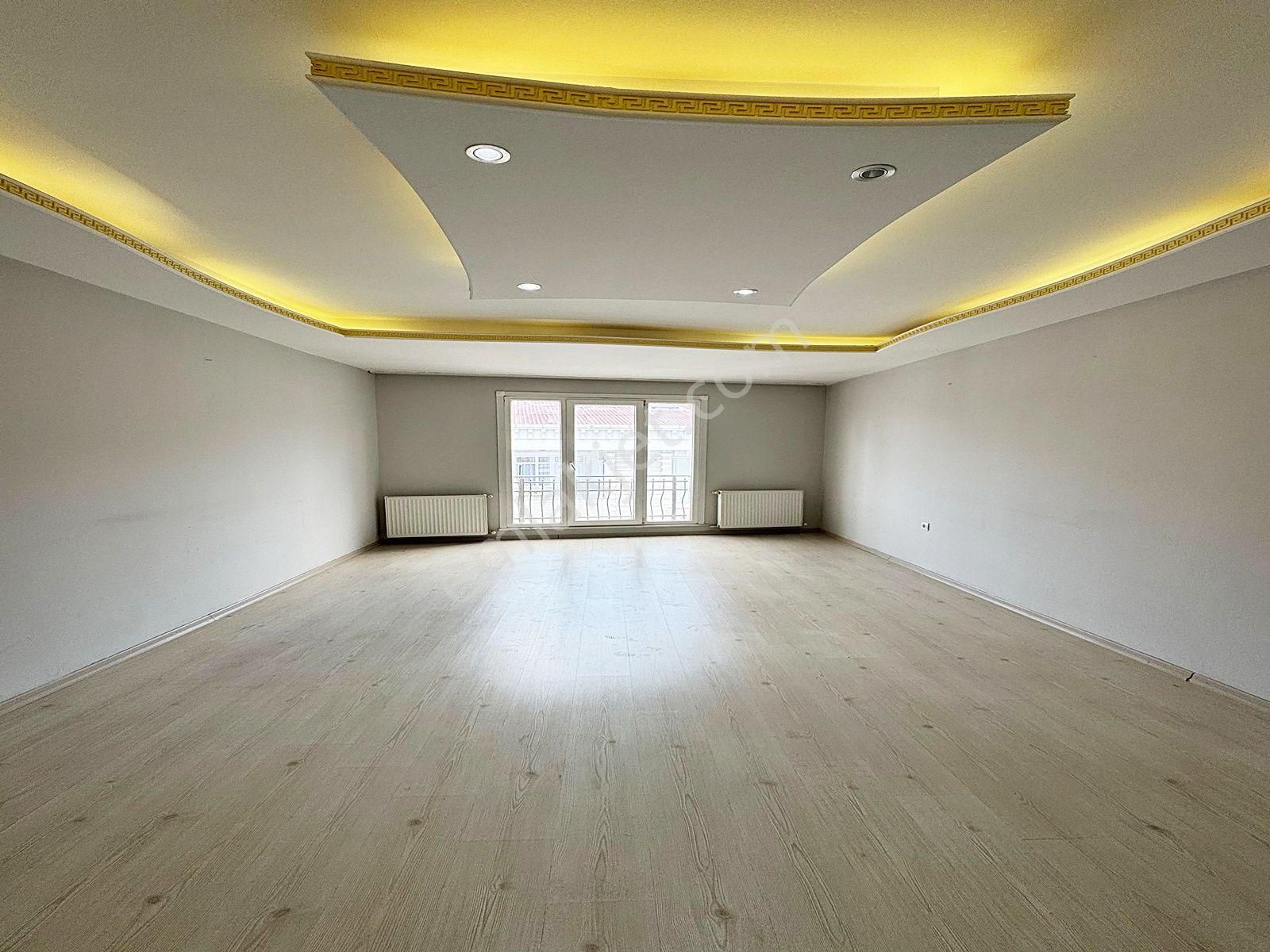 Nes Yapı'dan Güzelyurt'ta Şehir Manzaralı Dekorlu Balkonlu 2+1 Satılık Arakat Daire - Görsel 5