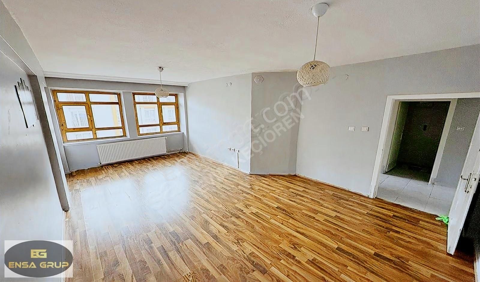 Genç Osman Lise Yakını Katta Masrafsız Geniş Balkonlu Kök Tapu!