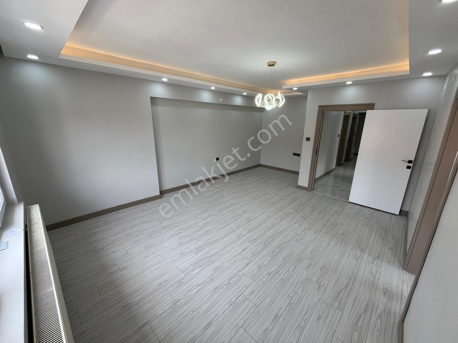 Akşemsettinde 3+1 Full Yapılı Lüx Daire! - Görsel 8