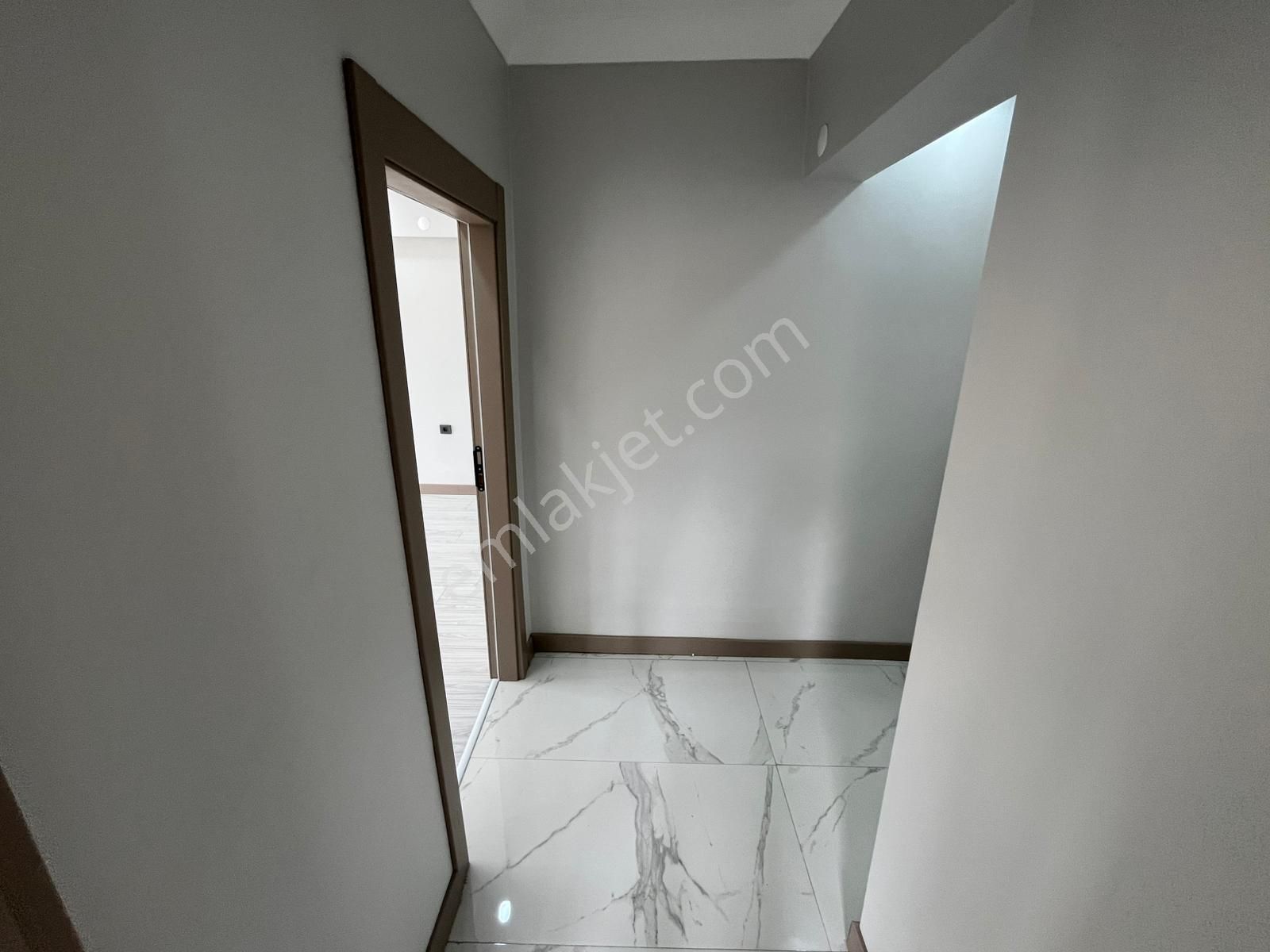 Akşemsettinde 3+1 Full Yapılı Lüx Daire! - Görsel 22