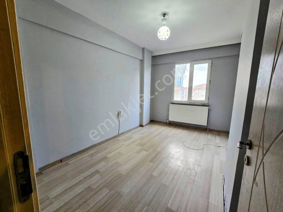 Arslanbeyden Tekirdağ Çorlu Mevkiinde Acil Satılık Daire Fırsatı!!!!! - Görsel 6