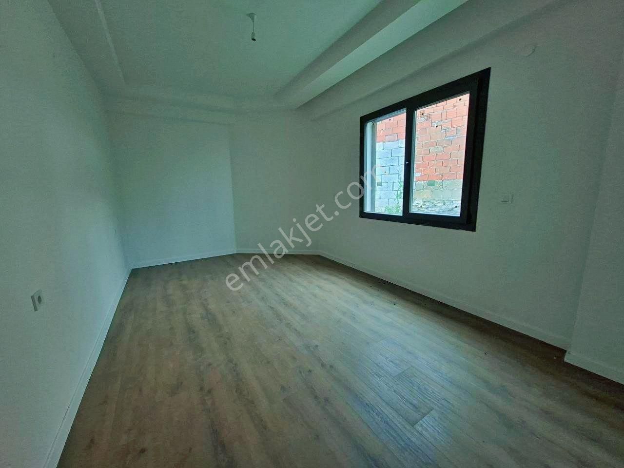 Uytundan Gürede Mustakil Bahçeli Otoparklı 2+1 Satılık Daire - Görsel 24