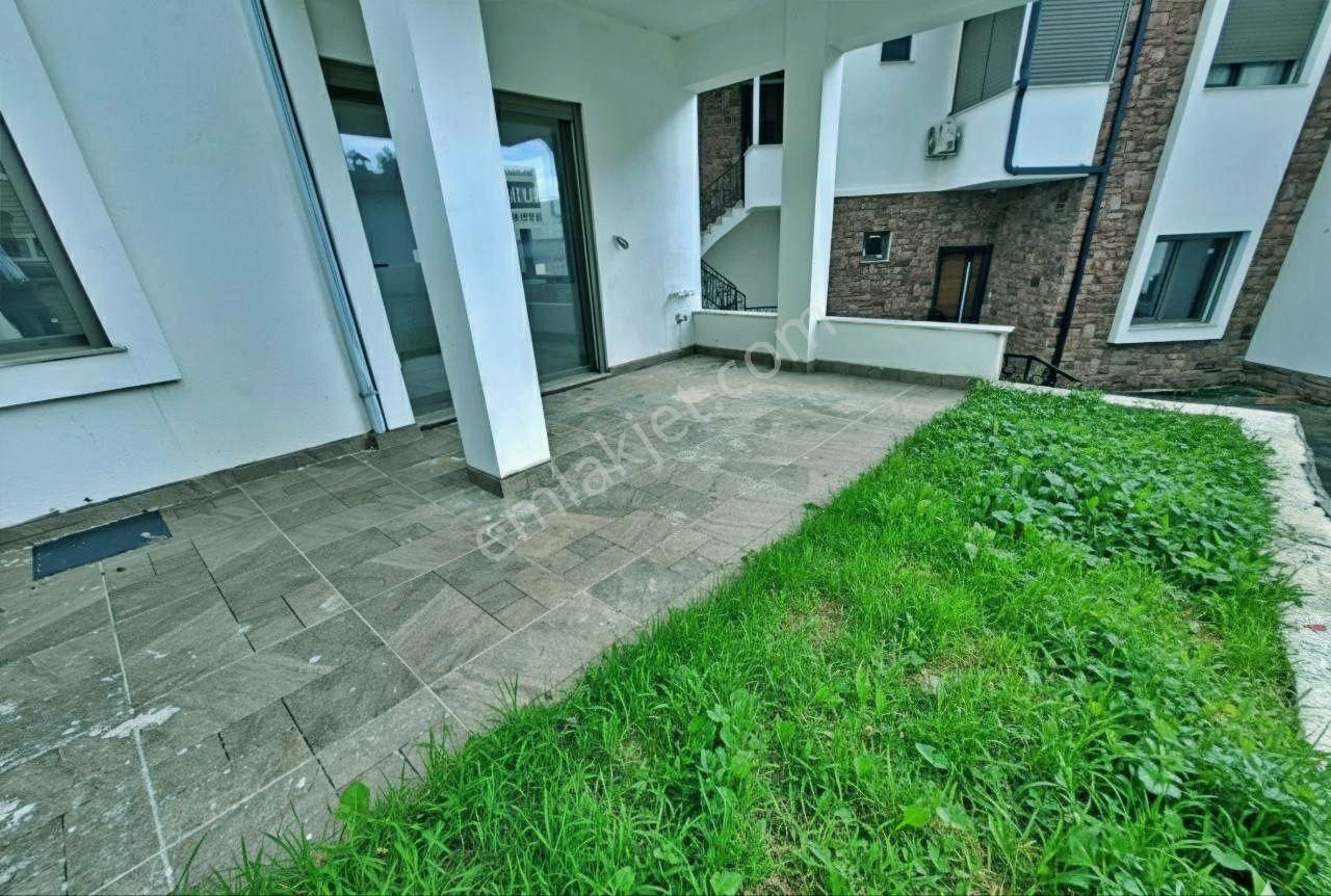 Uytundan Gürede Mustakil Bahçeli Otoparklı 2+1 Satılık Daire