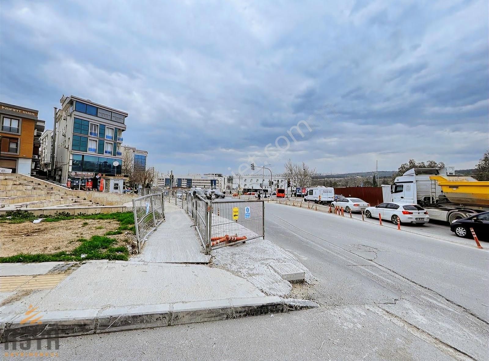 Tınaztepe Kampüs Tam Karşısında Full Eşyalı/bahçeli/klimalı 1+1* - Görsel 9