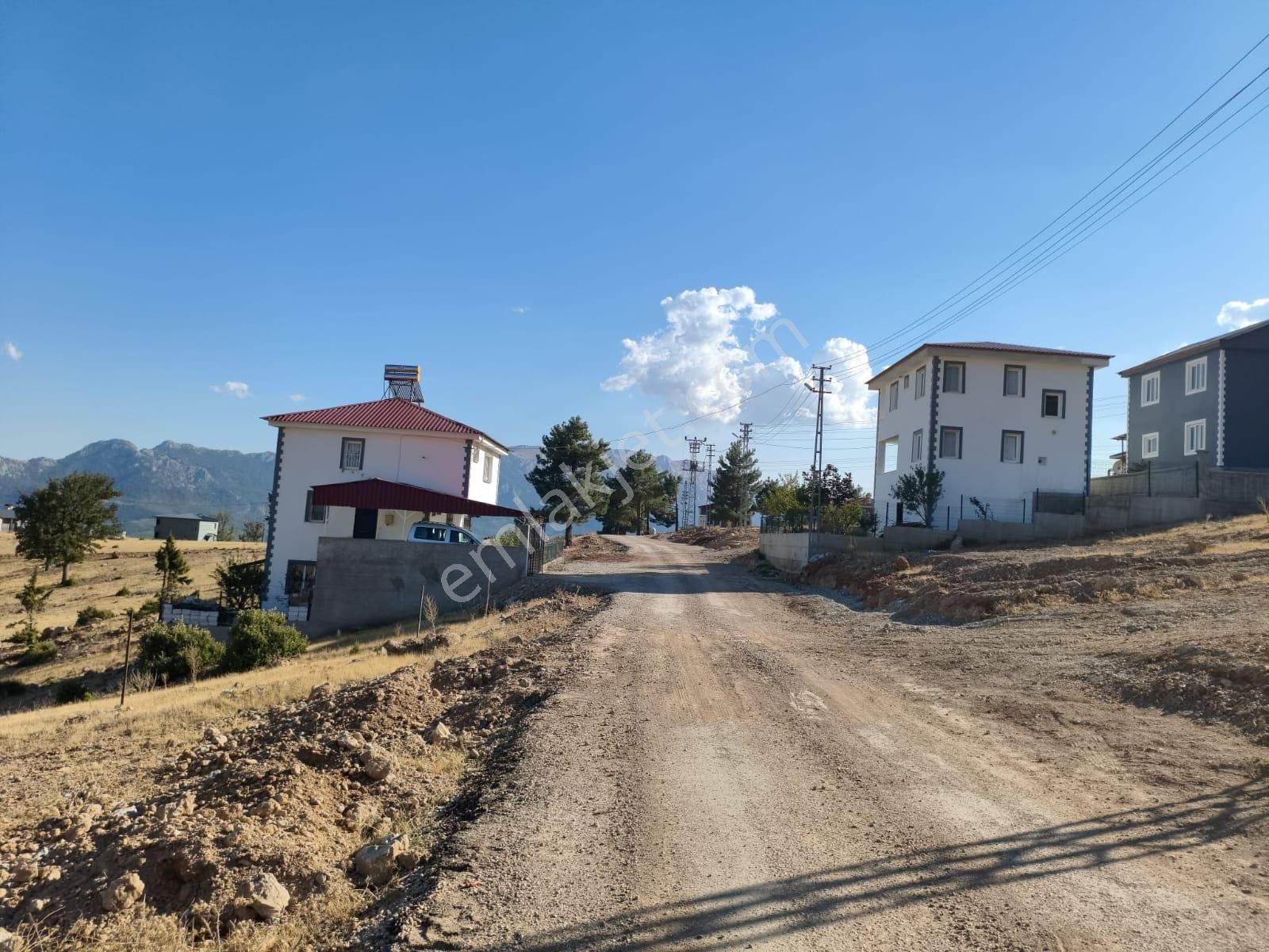 Kar Emlaktan Yeni Konacık Bozkırlı Mevkiinde 360 M2 Satılık Arsa - Görsel 26