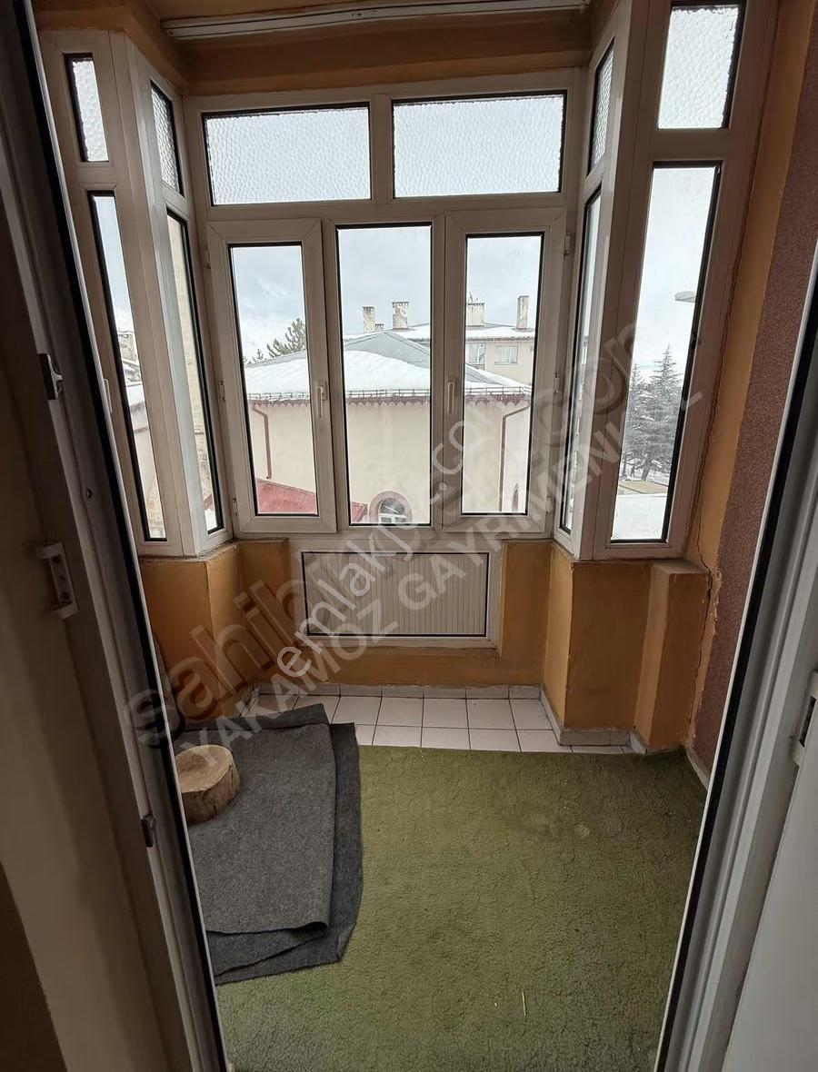 Yakamoz Gayrimenkulden Merkezi Konumda Satılık 4+1 Daire - Görsel 12