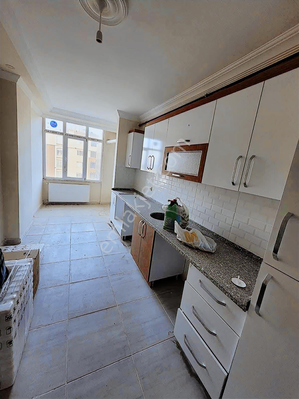 Onay 'dan Çerkezköy Tepe Mevkii Cadde Üzeri Sitede 3+1 Daire - Görsel 3