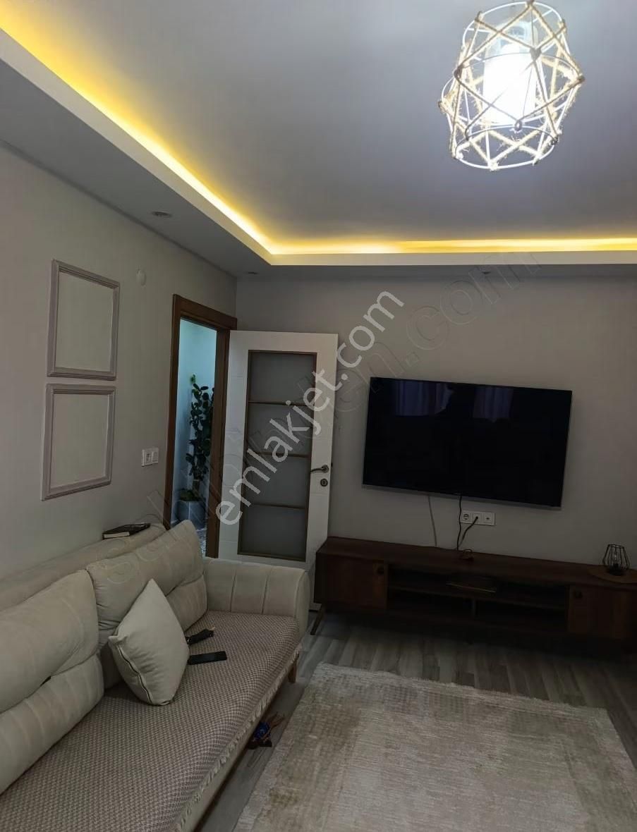 Metrobüse Yürüme Mesafesinde Geniş Daire