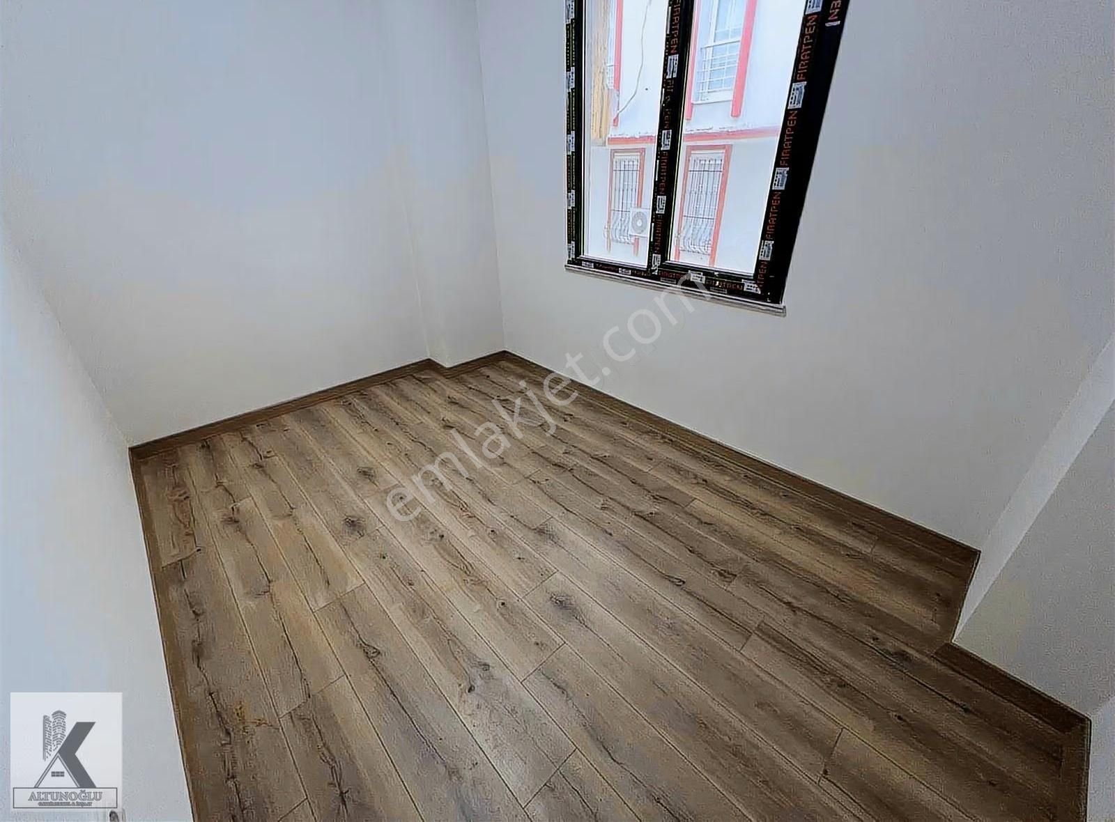 Üniversite Mah.cadde Metrobüse 7 Dakika Sıfır 1+1 Ara Kat - Görsel 15