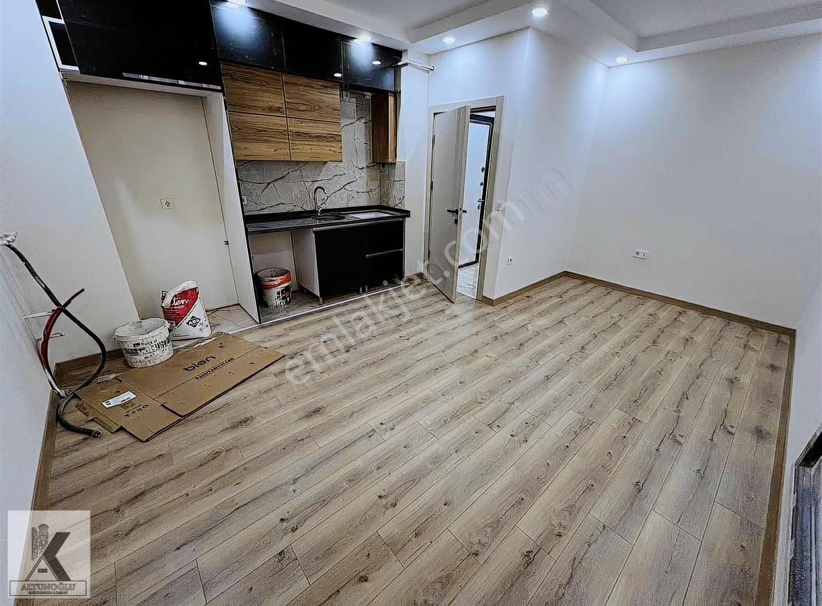 Üniversite Mah.cadde Metrobüse 7 Dakika Sıfır 1+1 Ara Kat - Görsel 3