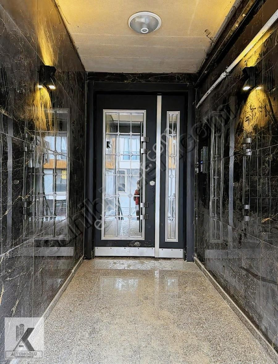 Merkez Reşitpaşa Cadde Üstünde Metrobüs Yakınında Sıfır 2+1 - Görsel 11