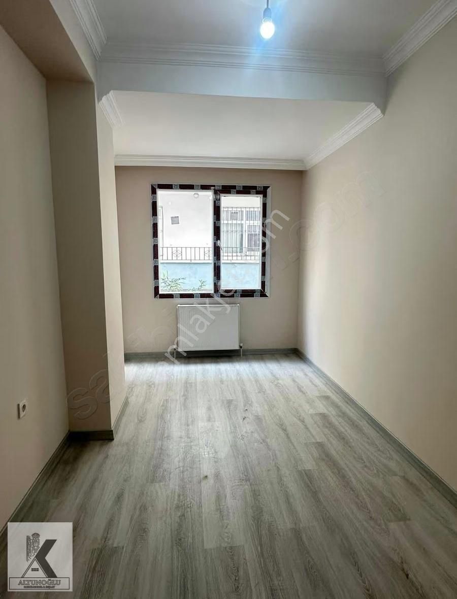 Merkez Reşitpaşa Cadde Üstünde Metrobüs Yakınında Sıfır 2+1 - Görsel 16