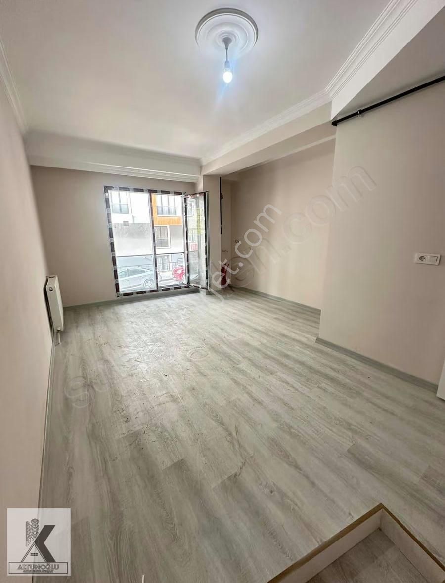 Merkez Reşitpaşa Cadde Üstünde Metrobüs Yakınında Sıfır 2+1 - Görsel 22