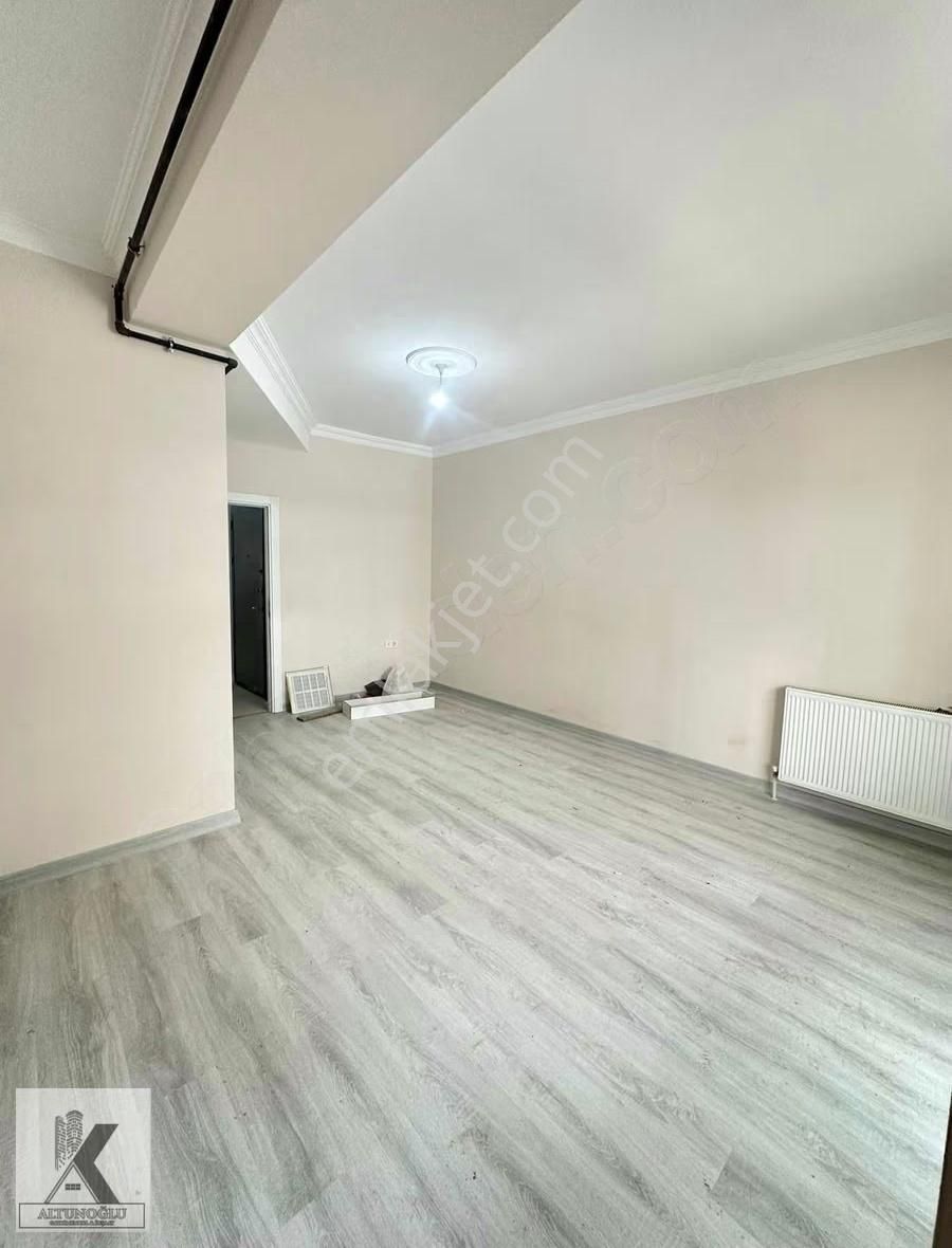 Merkez Reşitpaşa Cadde Üstünde Metrobüs Yakınında Sıfır 2+1 - Görsel 8