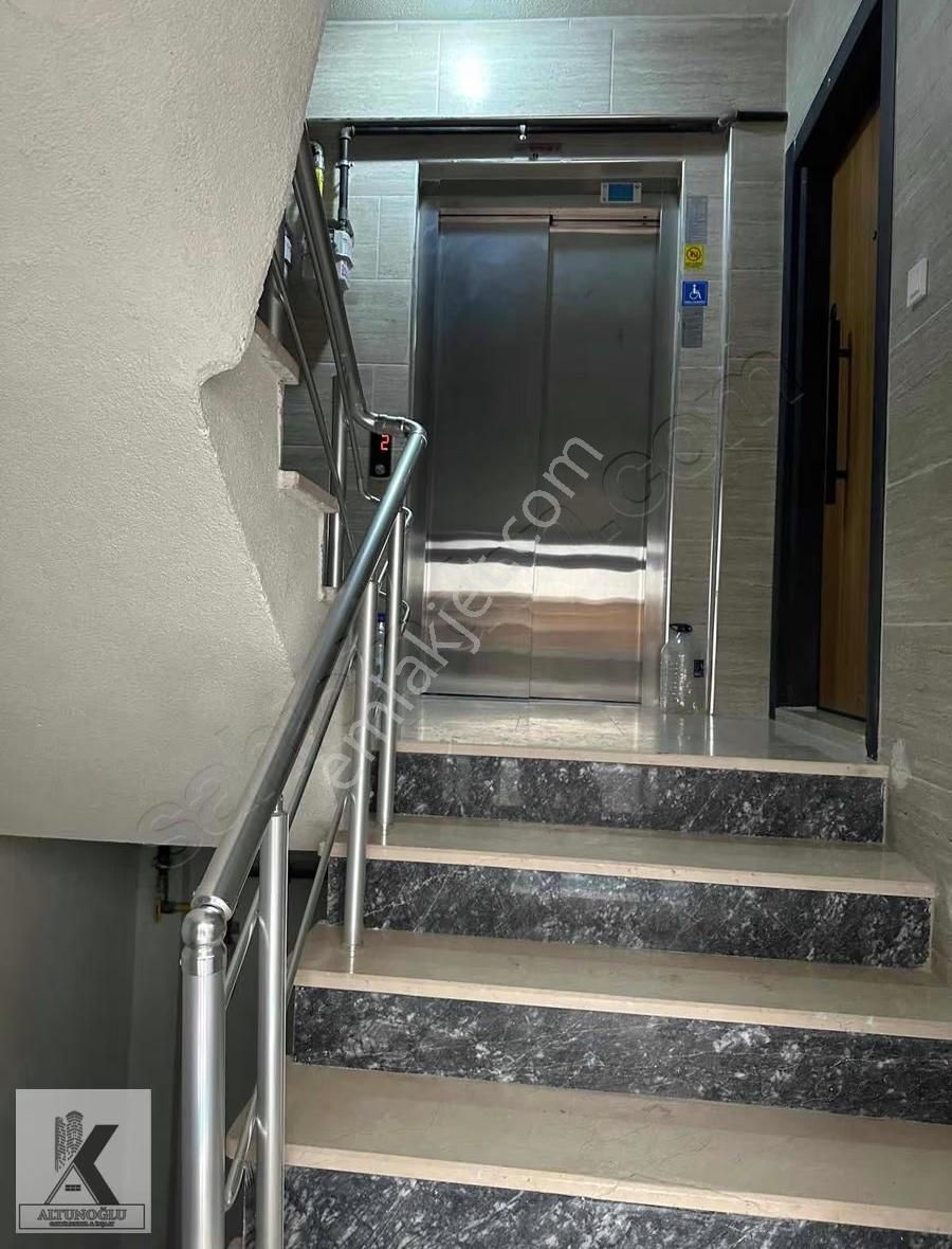 Villa Tipi Cihangir Metrobüs Kaymakamlık Yürüme Mesafesinde 2+1 - Görsel 7
