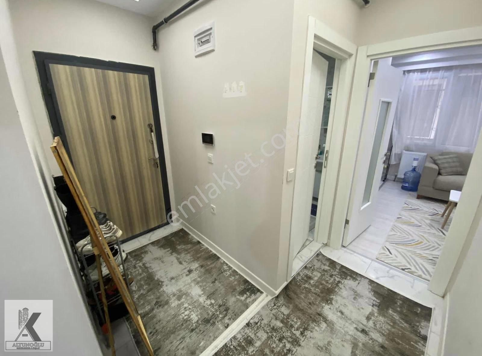 Avcılar Ünivesite Mah.metrobüs Cadde Yakınında 2+1 70m2 Ara Kat - Görsel 15