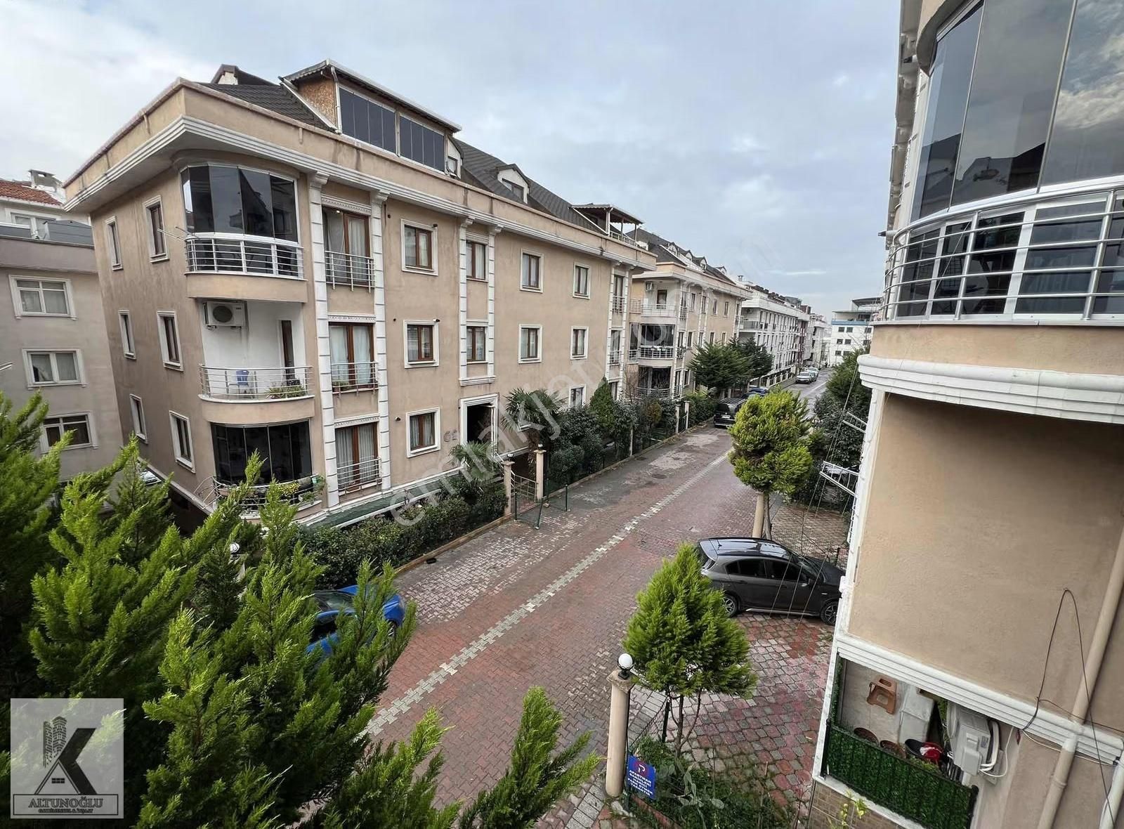 3+1 135m2 Cihangir Konaklarında Otoparklı Asansörlü Ara Kat - Görsel 2