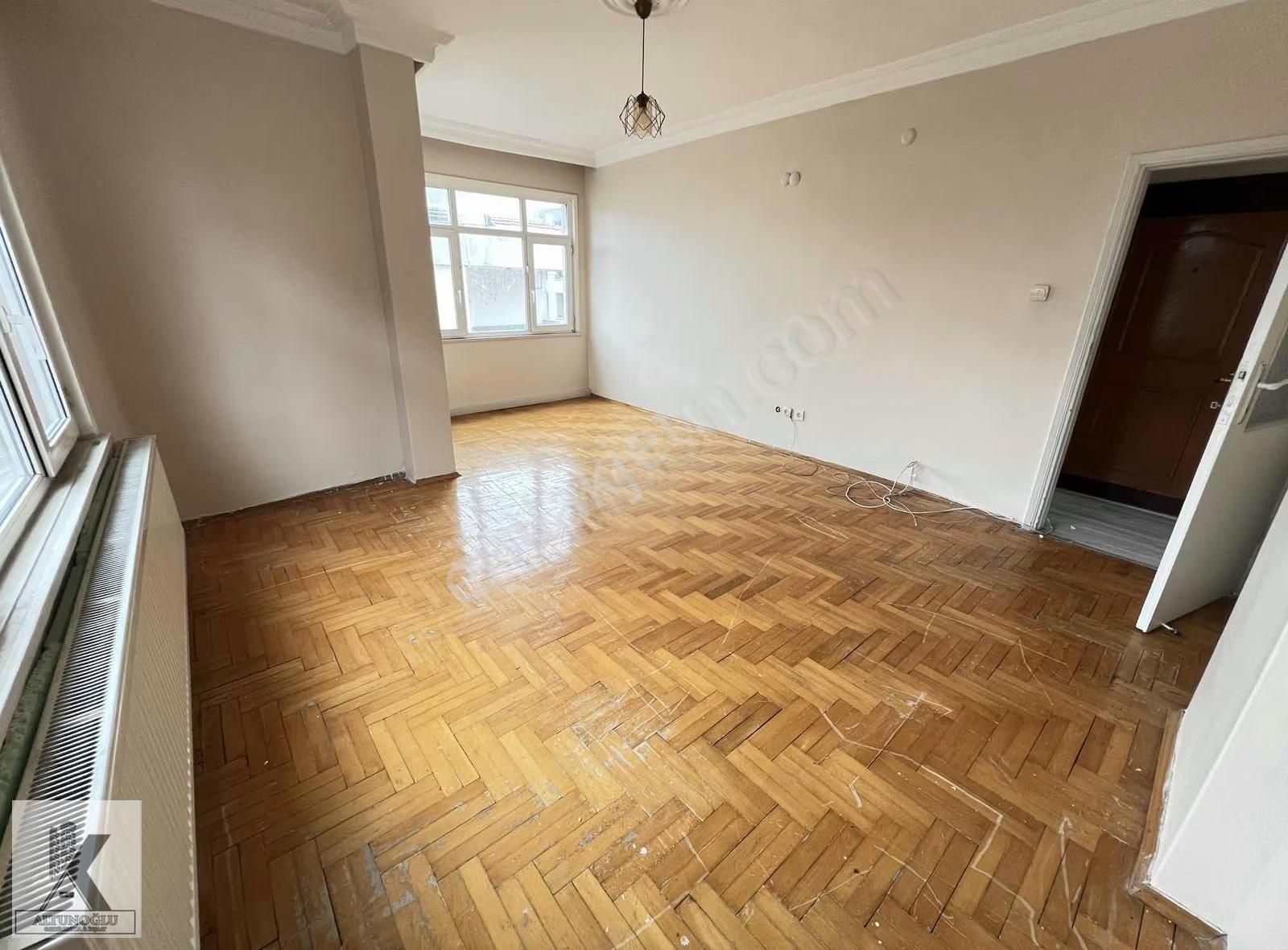 Denizköşkler Mah.metrobüs Cadde Yakınında 2+1 90m2 Ara Kat - Görsel 16