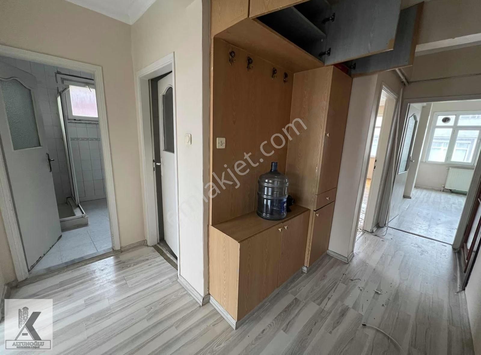 Denizköşkler Mah.metrobüs Cadde Yakınında 2+1 90m2 Ara Kat - Görsel 18