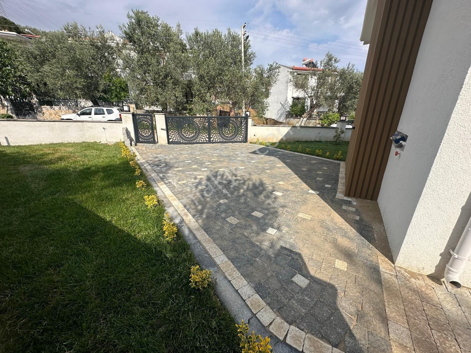 Güre De Arsa Fiyatına 325 M2 Arsa İçerisinde Bağımsız 3+1 Villa - Görsel 32