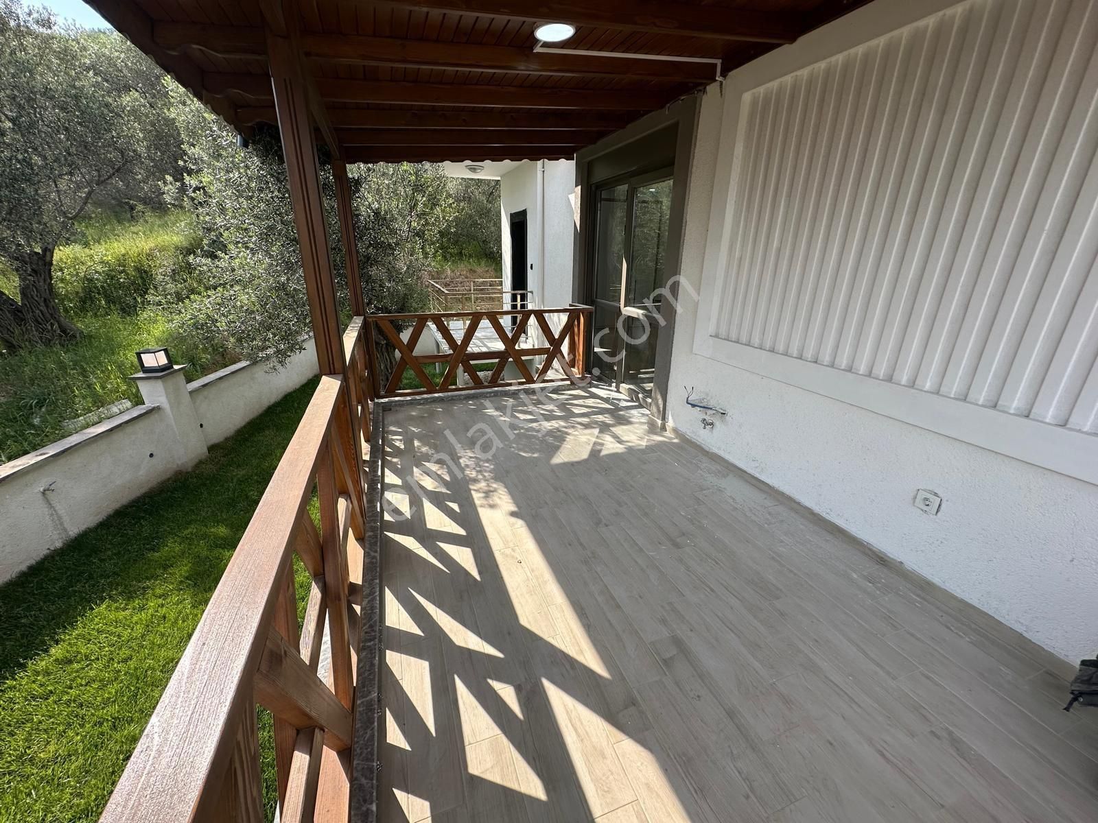 Güre De Arsa Fiyatına 325 M2 Arsa İçerisinde Bağımsız 3+1 Villa - Görsel 12